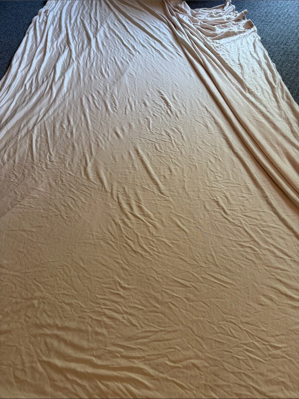 Bedsure Cooling Blanket Hot Sleepers-Cold & Lightweight beige reversible throw